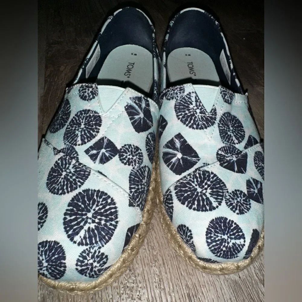 TOMS Alpargata Rope Slip-On sz 9 EUC no wear